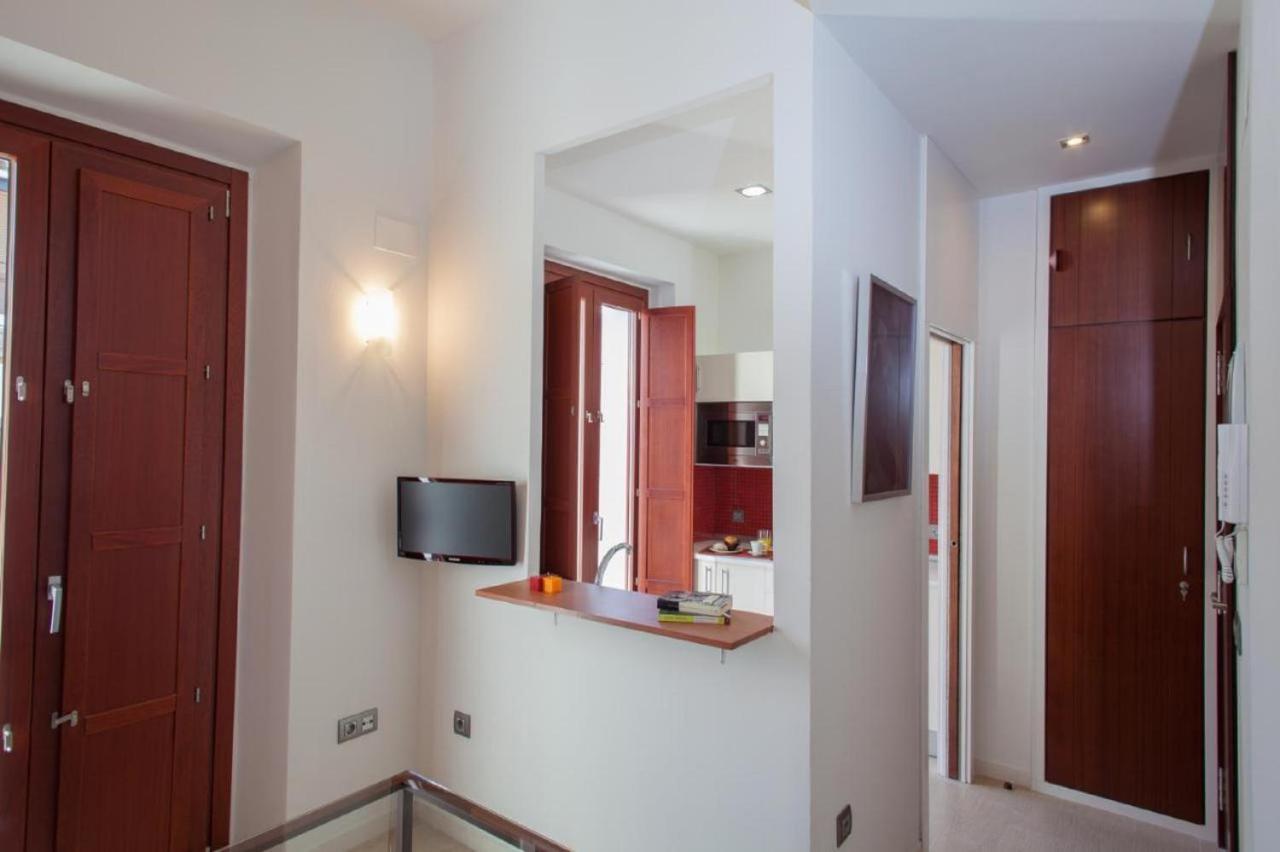 Apartamento Puerta Del Arenal - Kainga Homes Sevilla Exterior foto